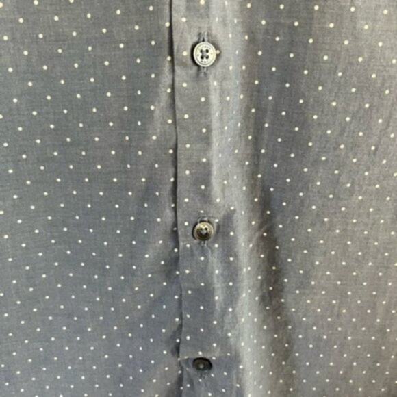 Denim & Flowers Ricky Singh Chambray Polka Dot Button Up Shirt Size Medium - Picture 4 of 11